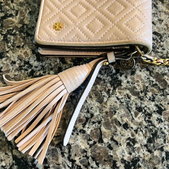 Tory Burch Blush Quilted Leather & Chain Crossbody - Picture 7 of 16